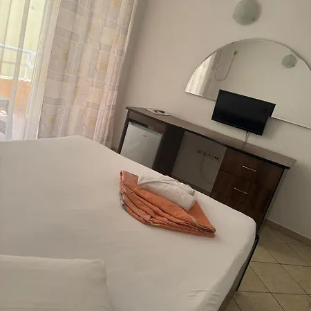 Pensión Njoy By The Sea